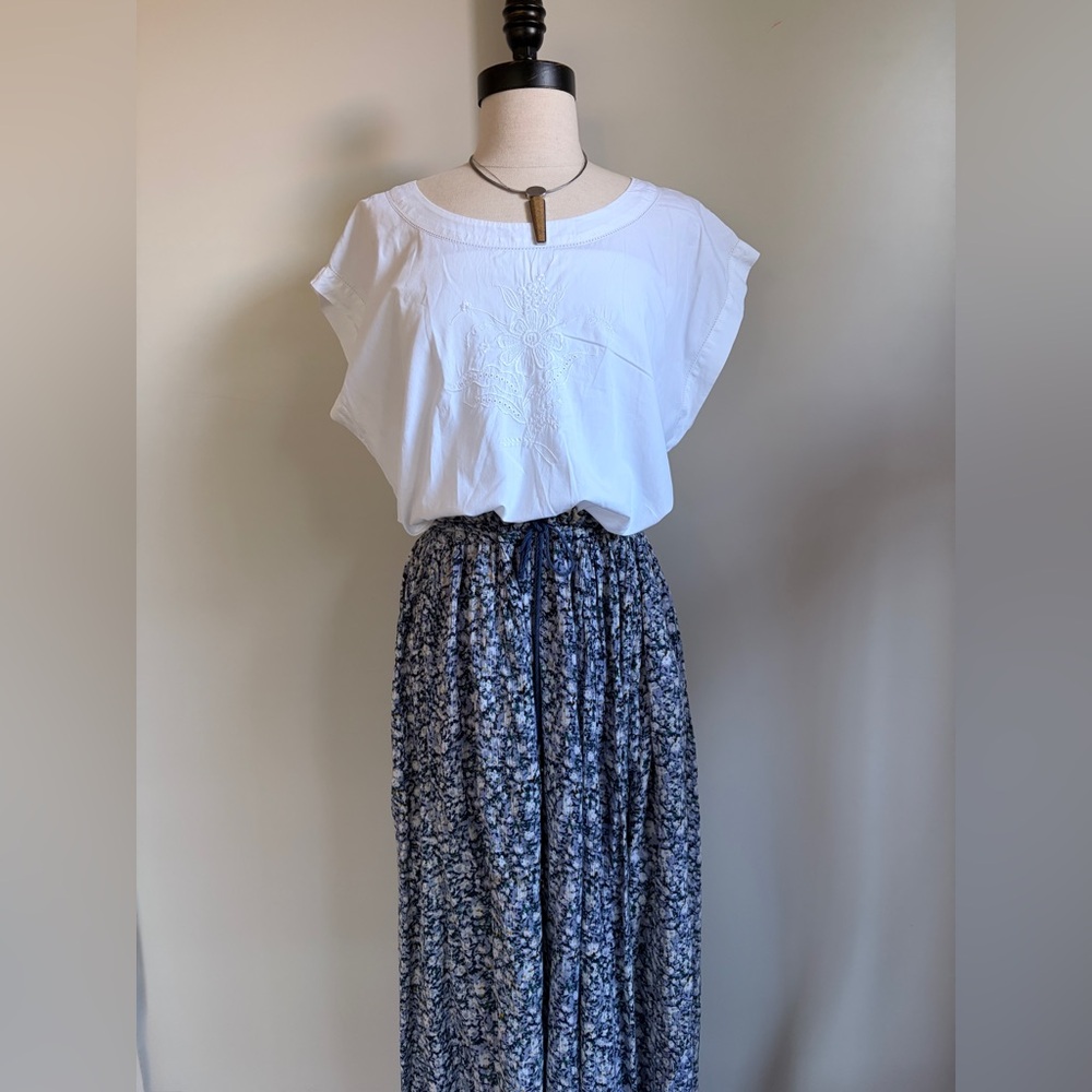 Vintage Cathy Hardwick White Embroidered Cotton Top